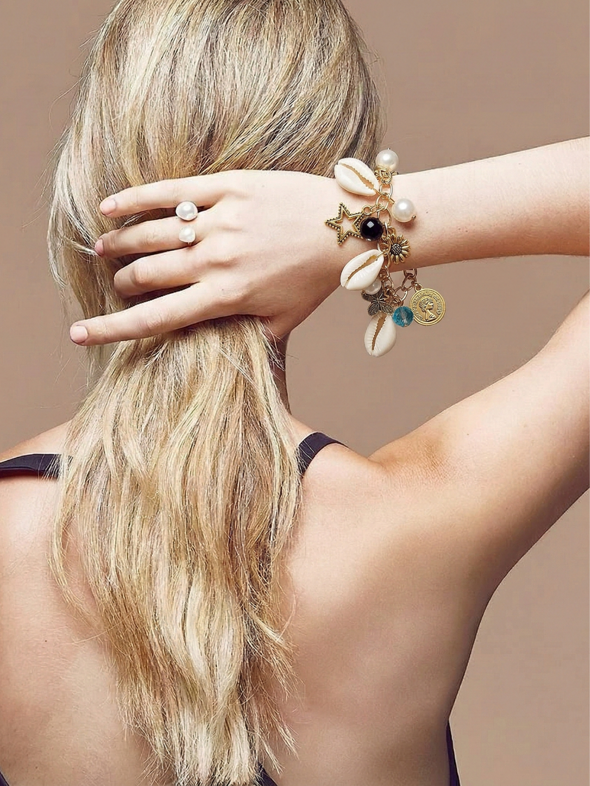 Elizabeth Queen Grace Pearl Haathphool Bracelet