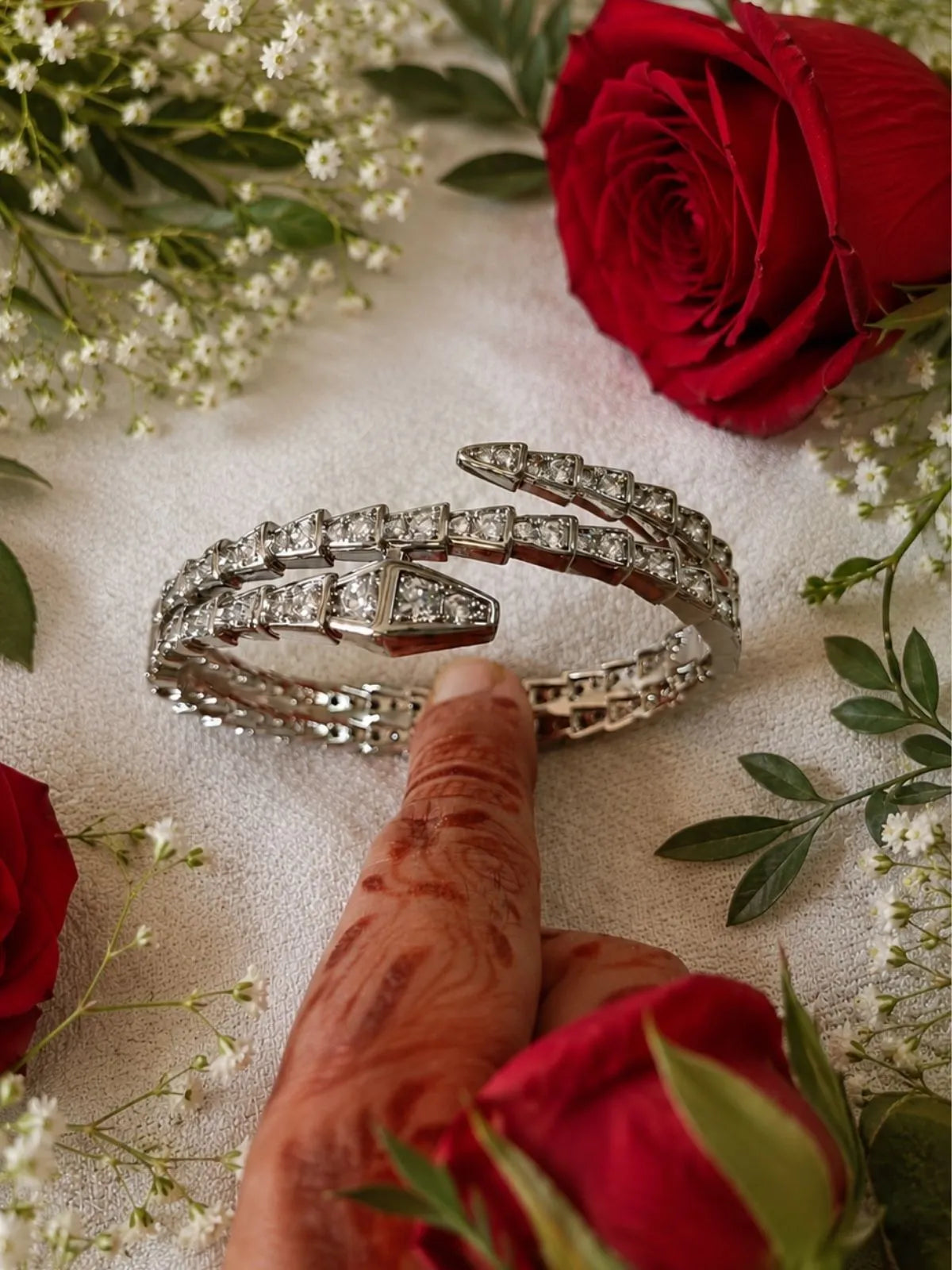 Trendy Silver Snake Bracelet for Women for stylish everyday and occasion wear