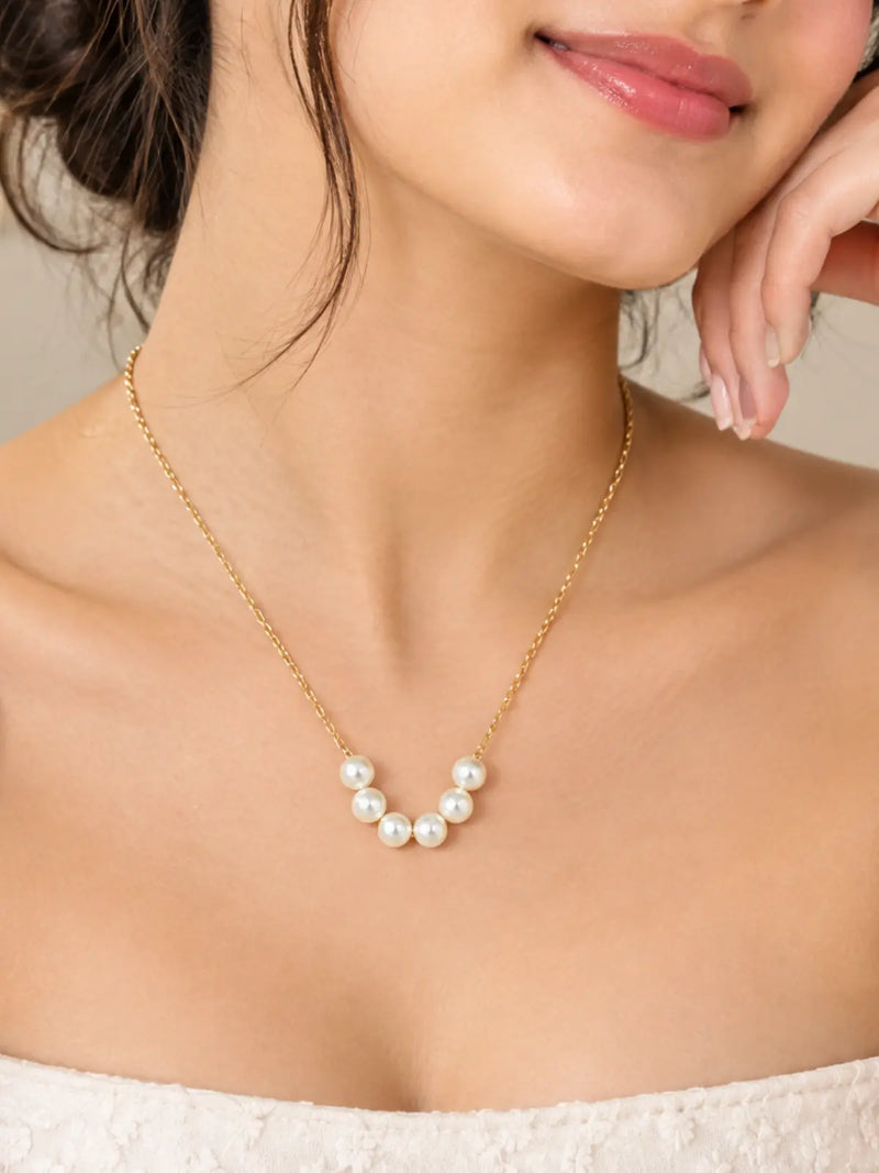  Gold pearl cluster necklace