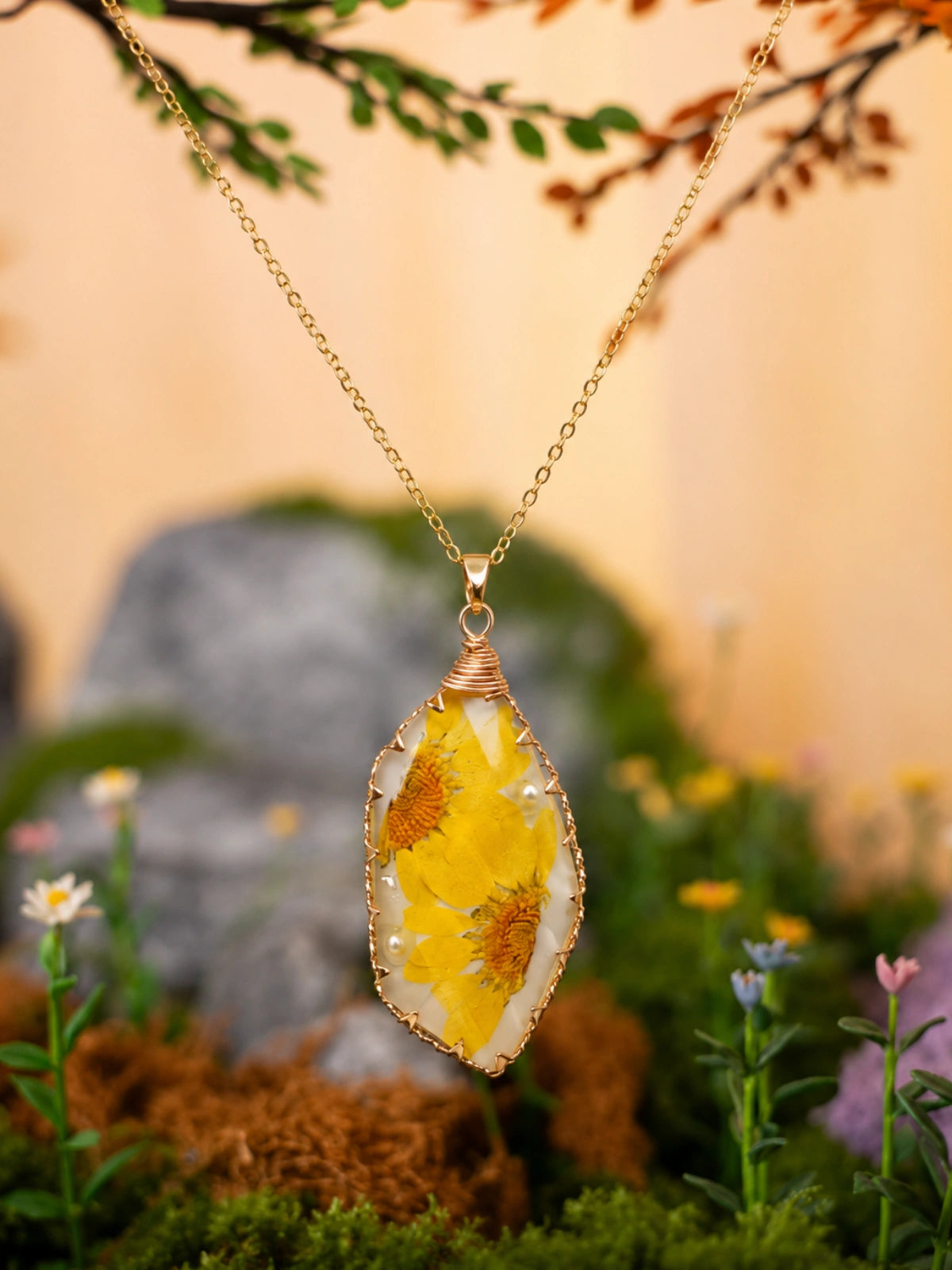 sunflower resin pendant